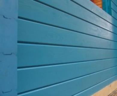 Nasveti o tem, s katero barvo je najbolje barvati zunanjost lesene hiše